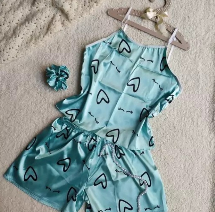 لباس خواب زنانه ساتن دوتیکه طرح قلب