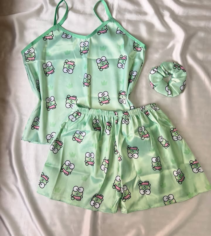 لباس خواب زنانه ساتن طرح قورباغه