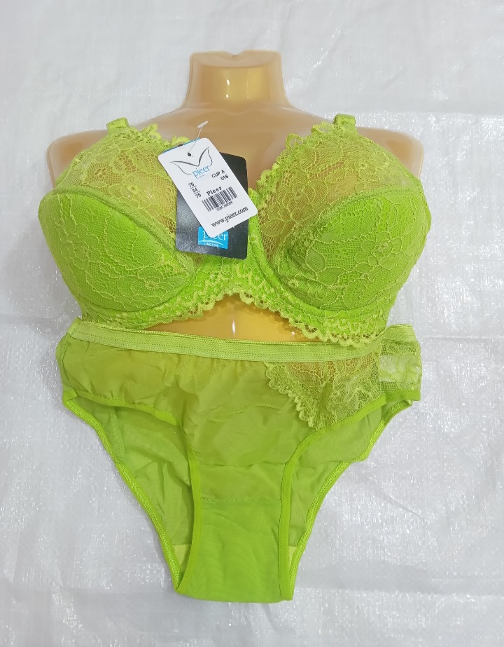 ست سوتین زنانه زیر اسفنج بالا گیپور وارداتی سبز